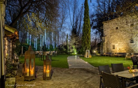 sistemna de luces en patio exterior