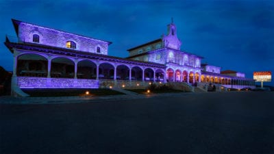 Instalación alumbrado violeta de bodegas arzuaga